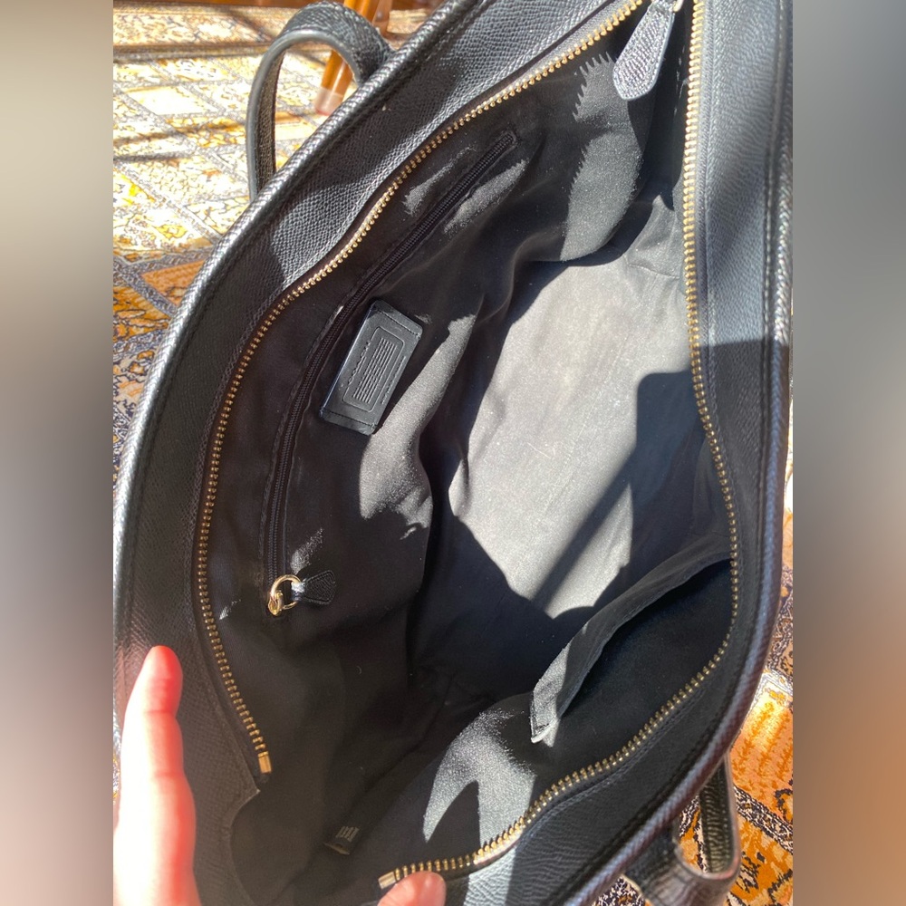 Coach City Tote Bag in Black Crossgrain Leather w Zip Top - Picture 11 of 14